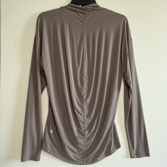Lululemon Modal Long Sleeve Top V Neck Comfy Taupe Color Size 10 - Picture 3 of 12